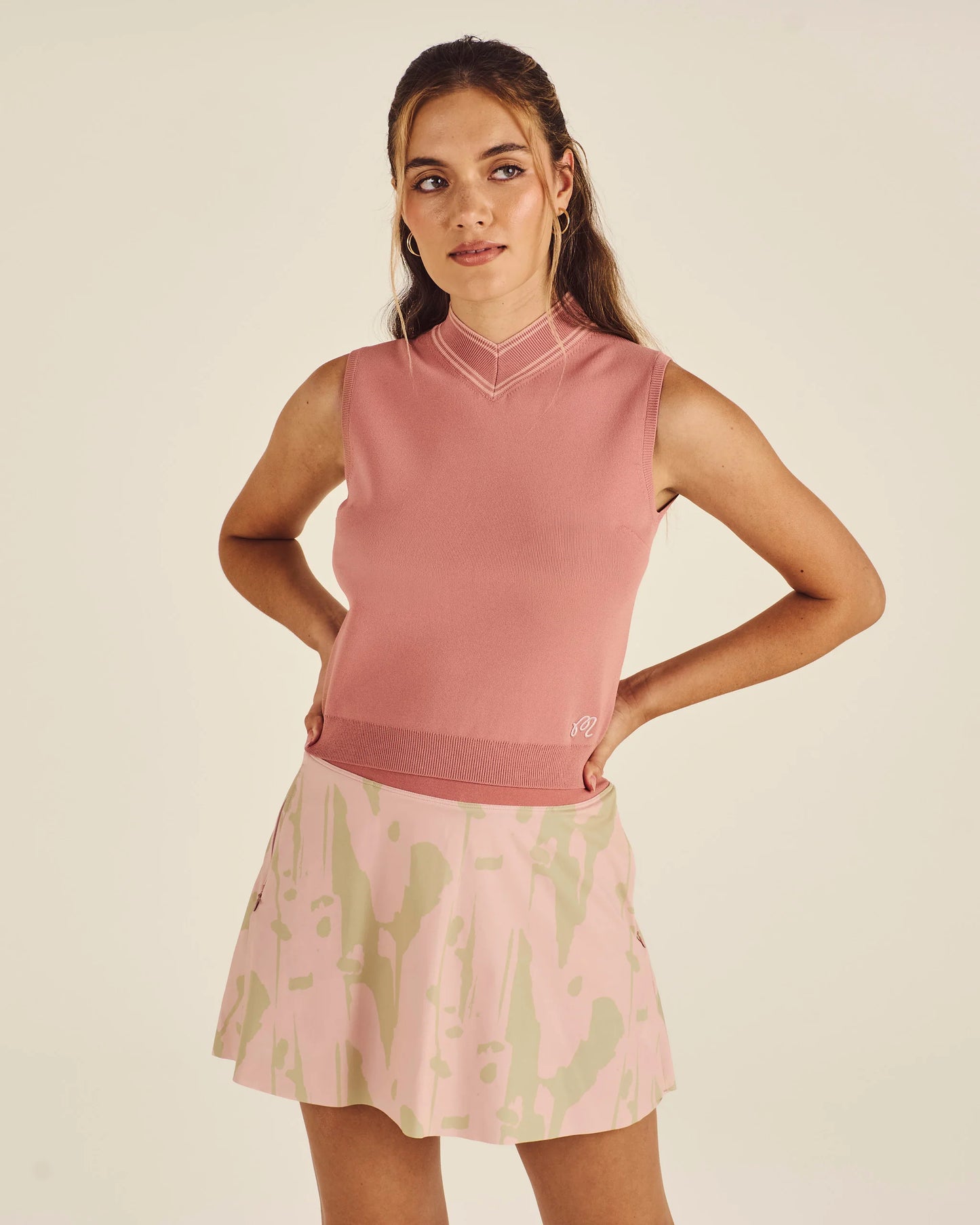Ami Mockneck - Old Rose
