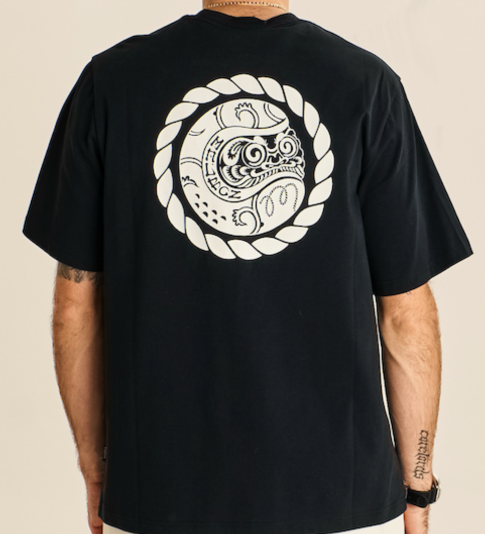 Vista Insignia Tee - Black