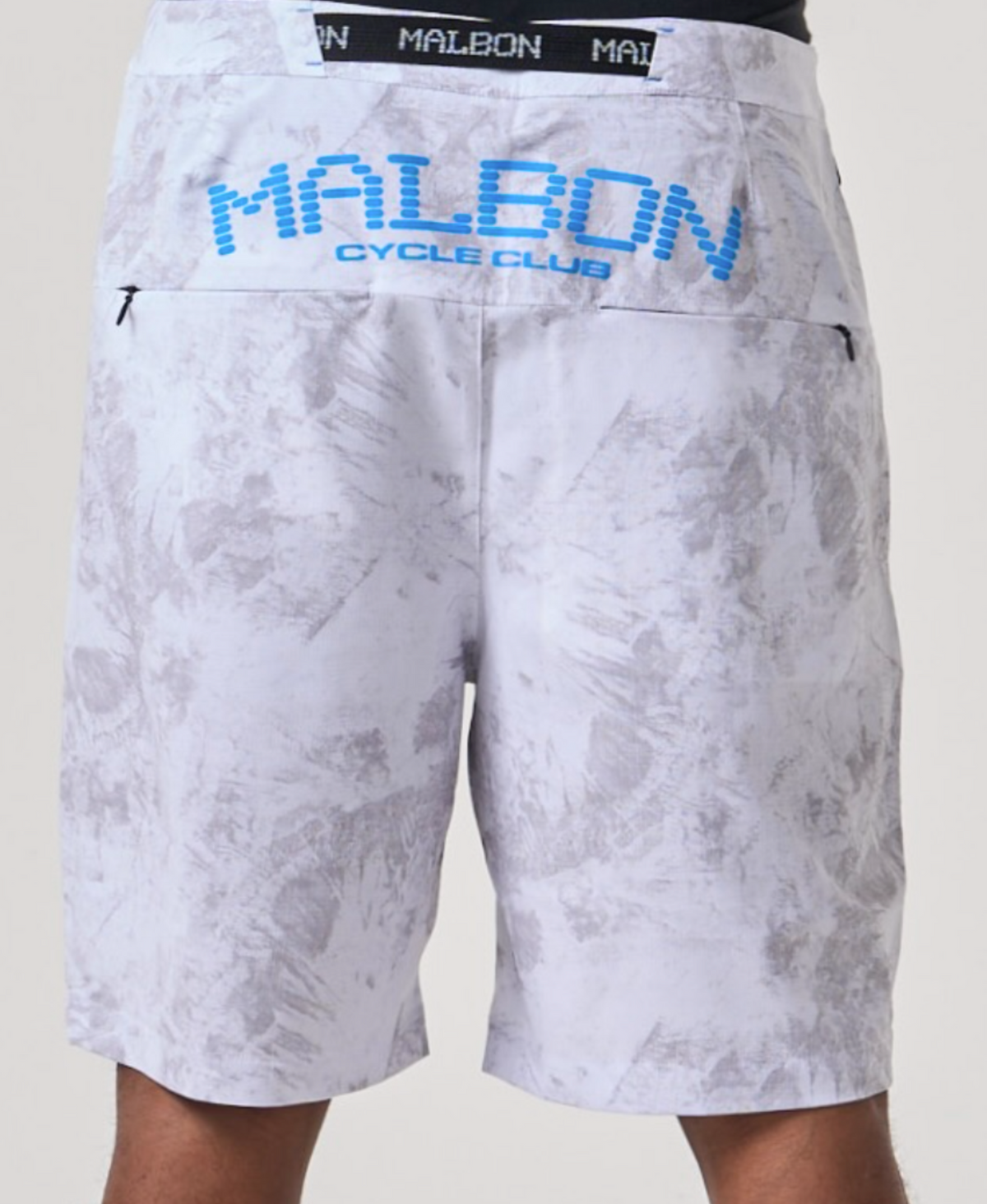 Belted Cadence Short - Digital Granite