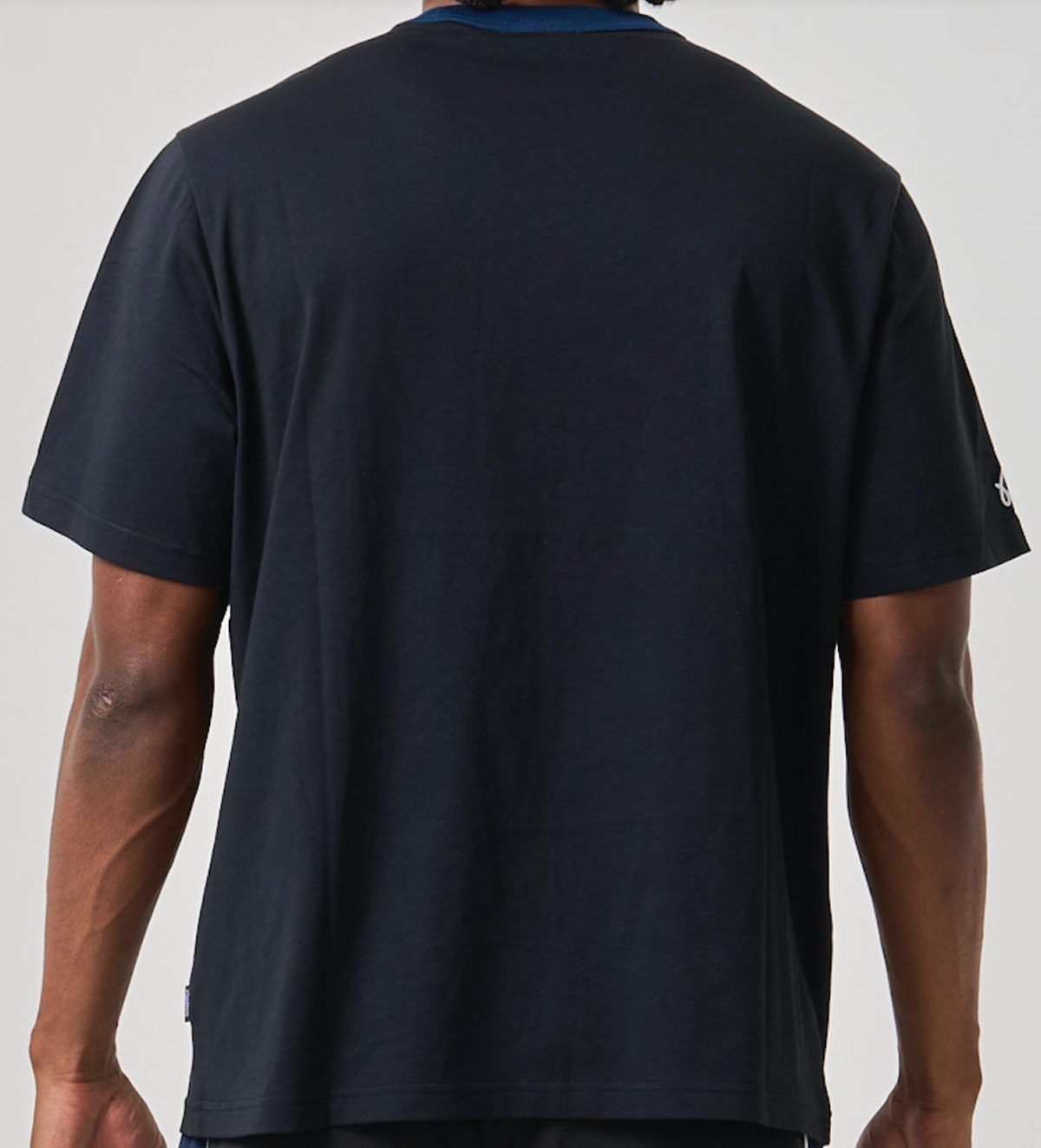 Bermuda Owners Binded Tee - Black