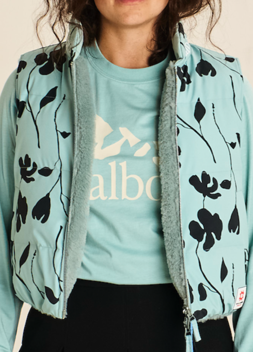 Mountain Azalea Puffer Vest - Frost Blue / Black