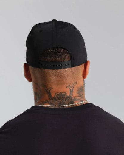 Trophy Performance Hat - Black / White