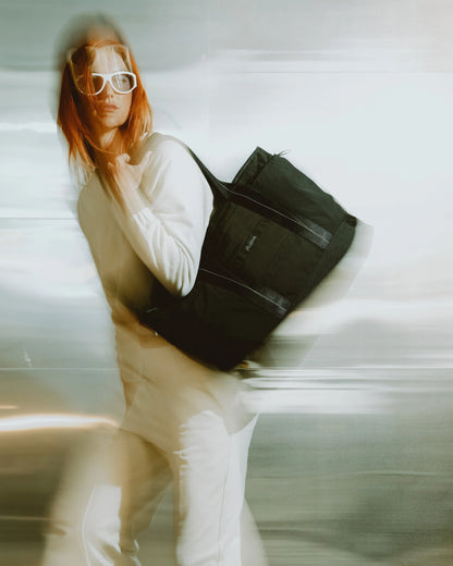 Contour Tote - Black